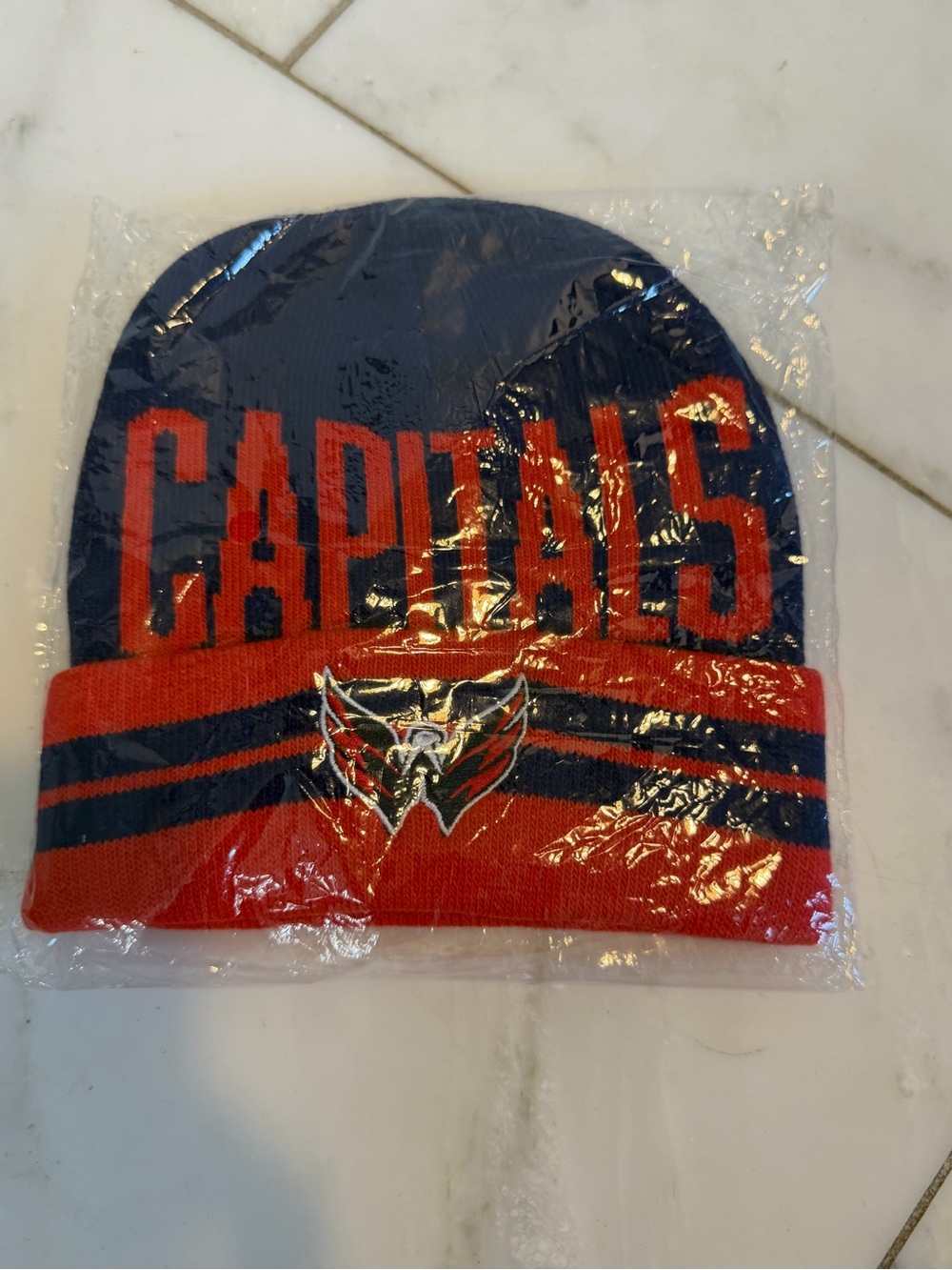 NHL Washington Capitals Red and Blue Beanie New in Bag Hockey Warm Winter